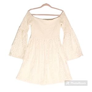 Off White Off the Shoulders Boho Smocked Lace Lined Tunic Blouse Bell Sleeves M